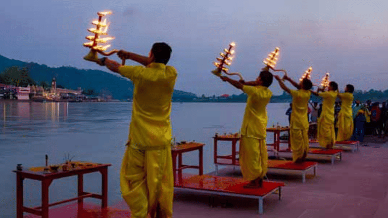Ganga aarti on the Thames. Sold-out London event sparks joy & social media buzz