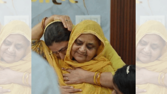 Newly elected Nohar MC chairperson Hajan Khatoon Tak with her daughter-in-law and former Rajasthan minister Mehrunisa Tak. | Facebook