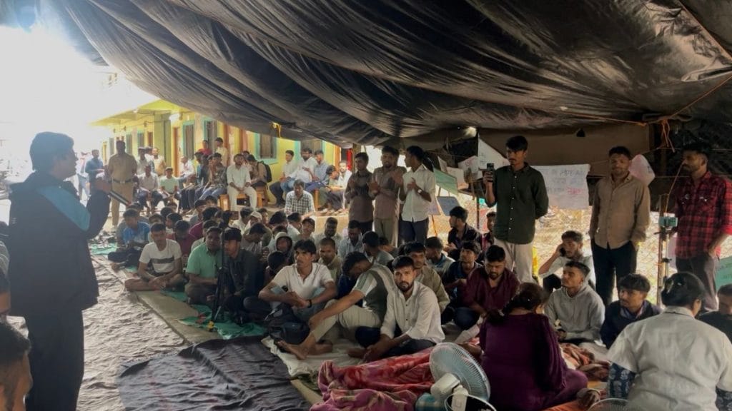 The student protestors cheering each other during the day with sloganeering and singing patriotic songs as hunger strikes continued on Day 15. Kasturi Walimbe | ThePrint