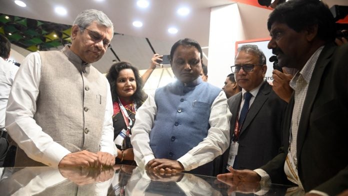 Union Minister Ashwini Vaishnaw and Odisha CM Mohan Charan Majhi during SEMICON India 2026 exhibition at Yashobhoomi, in New Delhi on 18 September, 2026 | ANI