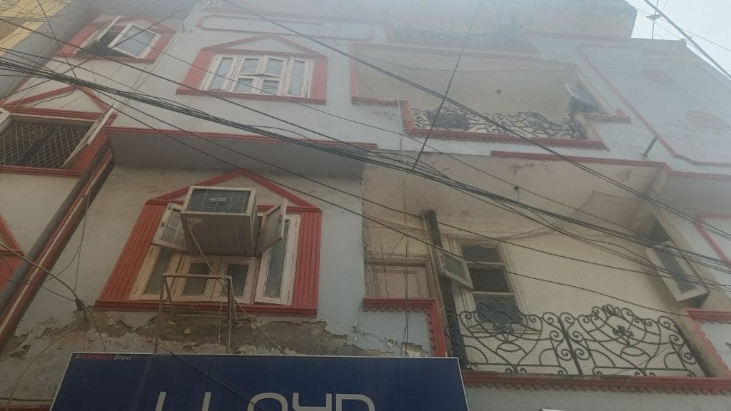 The dilapidated building in Kilokari village where Vikram Singh lived. Krishan Murari | ThePrint