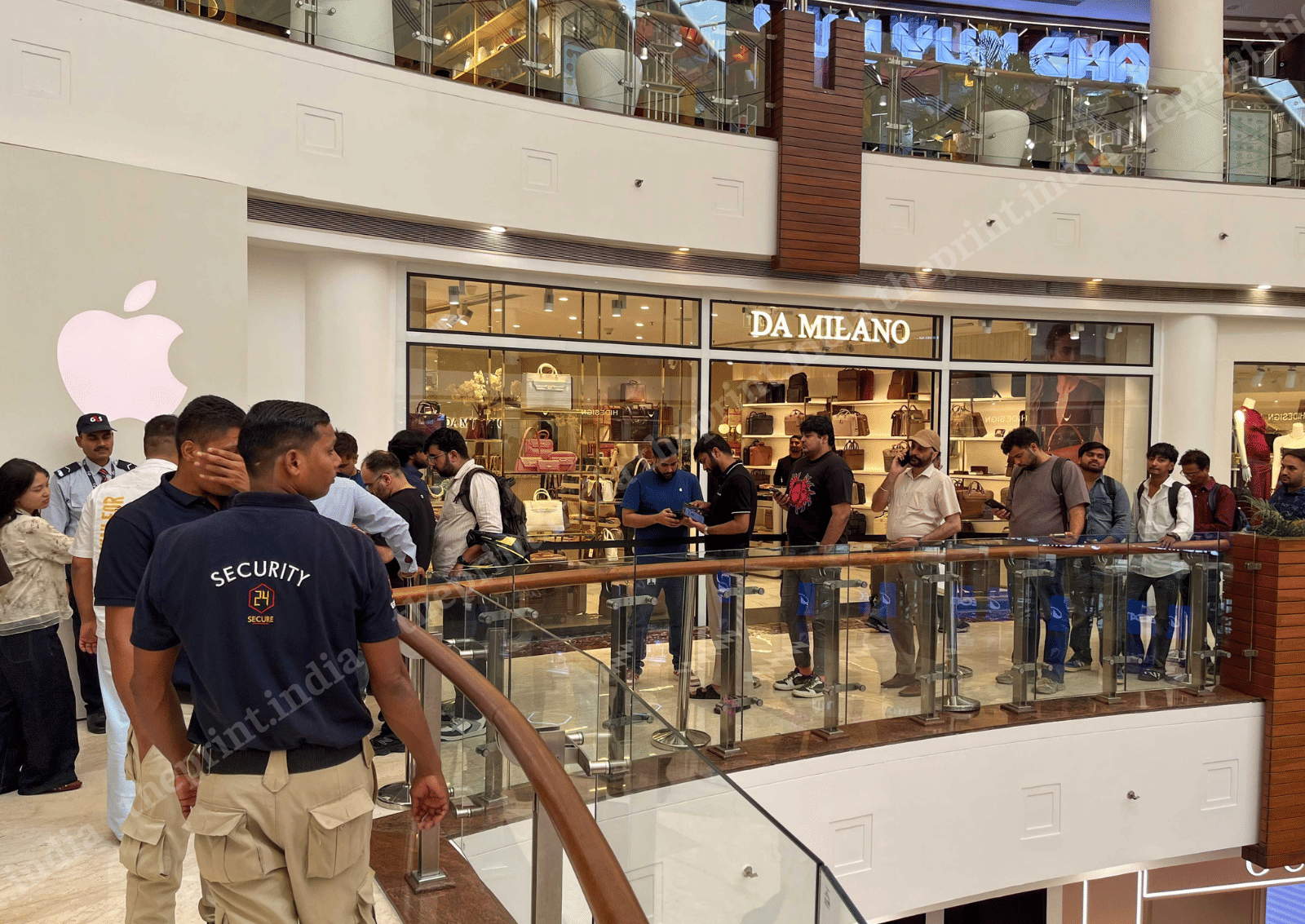 Apple enthusiasts queue up outside Apple Store at Select CITY WALK Mall in Delhi’s Saket to buy the new iPhone 18 Pro series, on 18 September, 2026 | Saksham Dhingra/ThePrint