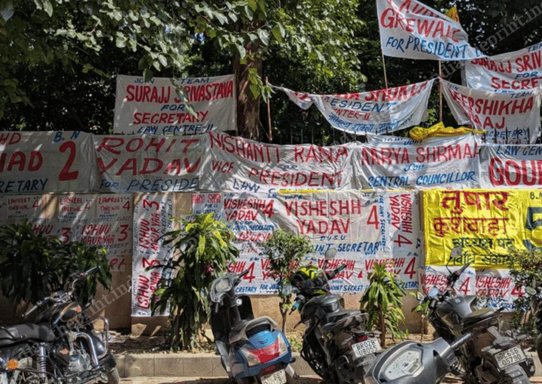 Photos of the Week: DUSU elections, iPhone 18 Pro fever & Gomti clean-up drive in Lucknow
