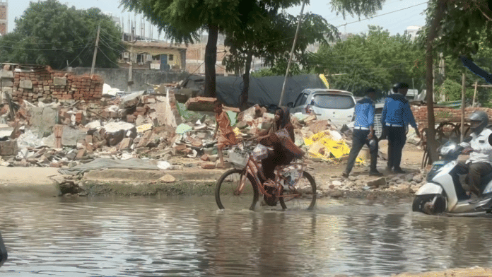 Screenshot of a video of stagnant sewage at Tigra, Sector 50/57, Gurugram, posted by X user Rucika Sethi on 31 August. The post was flagged by the Central Pollution Control Board to the Gurugram Metropolitan Development Authority | Source: X/Ruchika Sethi