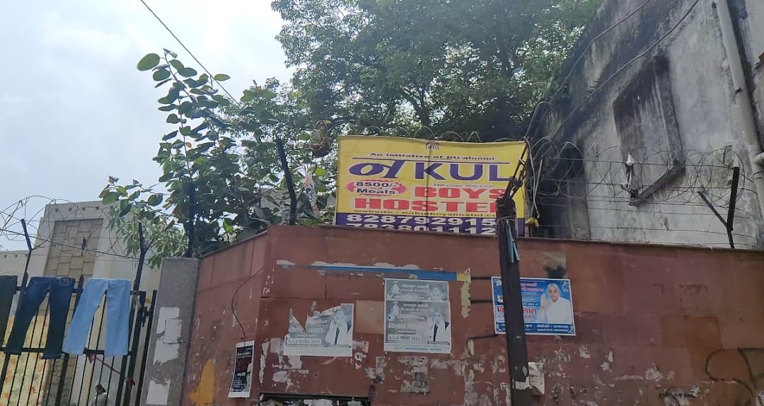 An ad for a hostel for male DU students in Vijay Nagar | Harini TS | ThePrint