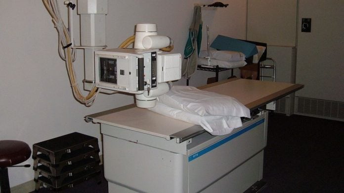 The study does not suggest that simply getting an X-Ray can lead to Alzheimer’s. The study opens up a point of investigation for future research relating to the disease | Wikimedia Commons