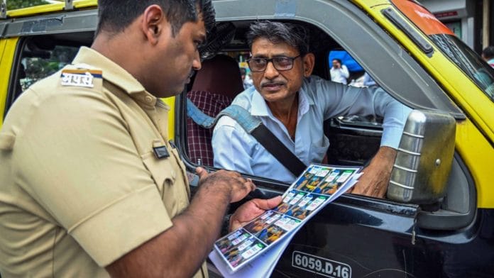 Representational image | Traffic police check taxi drivers in Mumbai as Maharashtra government mandates that taxi drivers must talk in Marathi with passengers | ANI