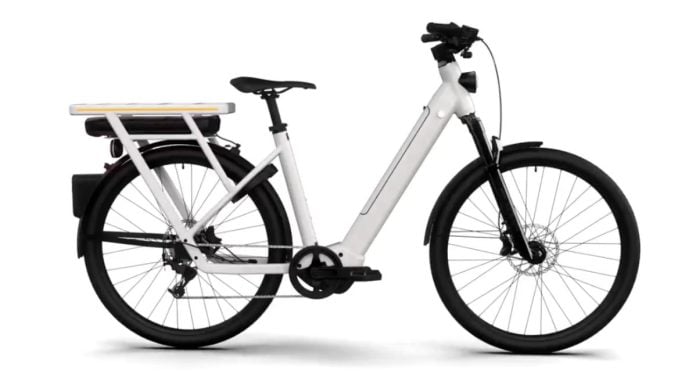 The Crossover model, priced at £4,349 in the UK | Photo: Volkswagen website
