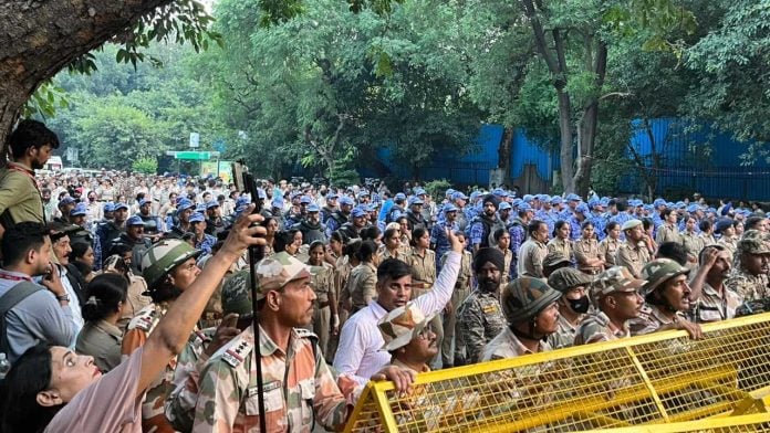 Representational Image | Security forces deployed at Jantar Mantar. Many journalists were detained during the 10 October protest organised by CJP | ThePrint photo by Suraj Singh Bisht.