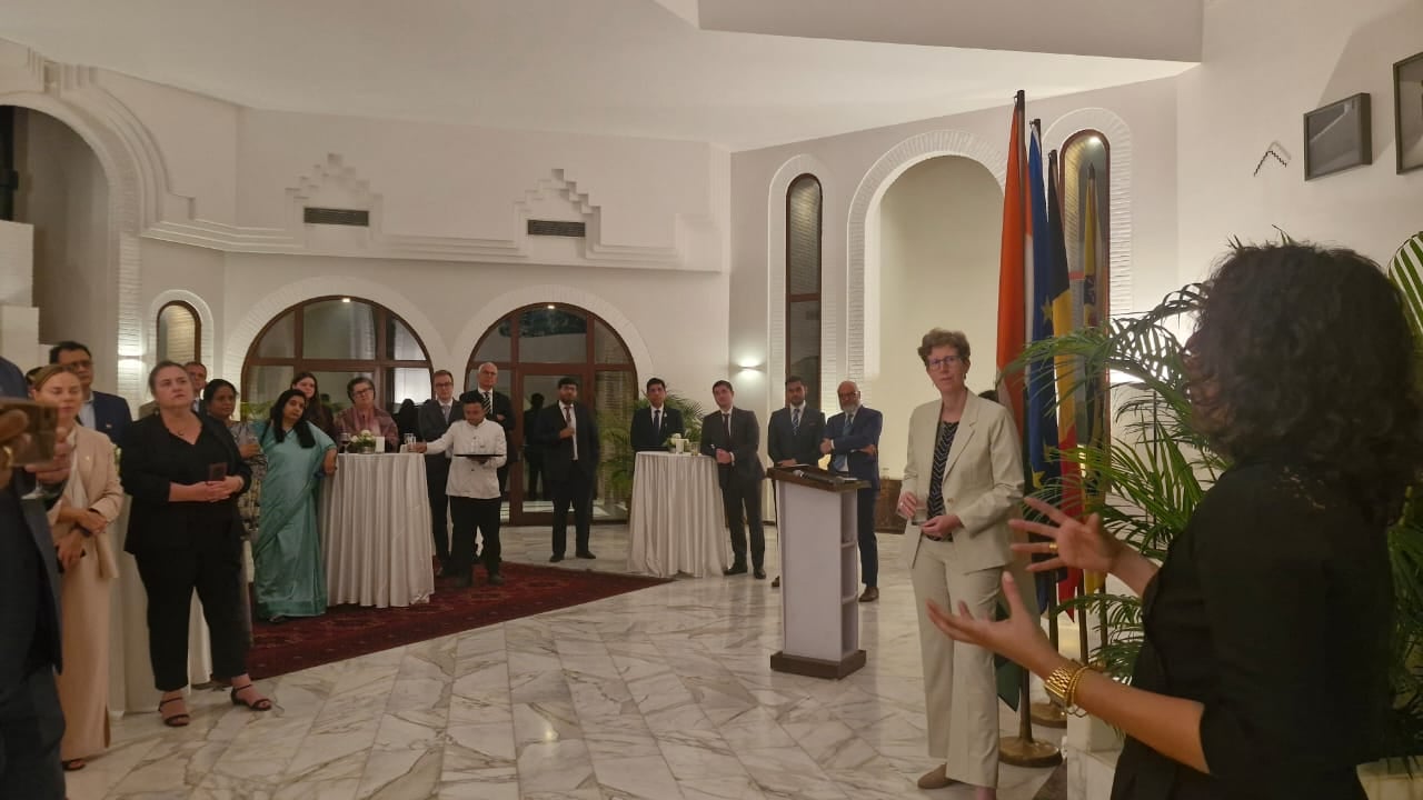 Aditi, a part of the exhibitions team at DAG, addresses the gathering | Maryam Hassan, ThePrint