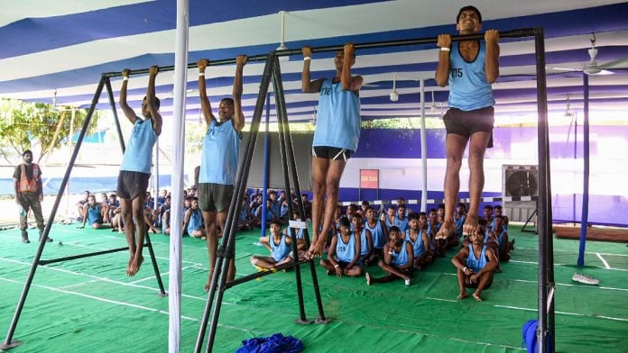 Representational | Candidates taking part in a physical exam for recruitment in armed forces under Agniveer scheme at Danapur, Patna, on 22 September 2026 | ANI