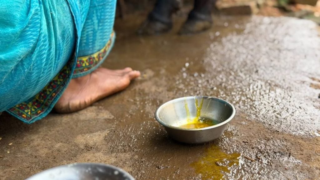 Mahto's dry heels have deep cracks, the skin roughened by years of walking barefoot. Nootan Sharma | ThePrint
