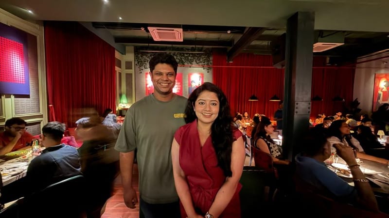 Little Bit Sober की सह-संस्थापक मौमिता मुखर्जी कहती हैं कि यह बार कोलकाता के एक ‘खास ग्राहक वर्ग’ को ध्यान में रखकर खोला गया था | फोटो: त्रिया गुलाटी/दिप्रिंट