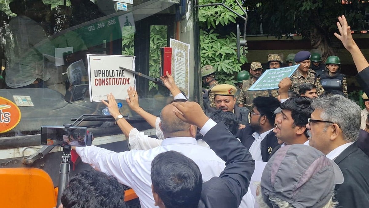 Lawyers marching to Jantar Mantar being detained in central Delhi on October 10, 2026