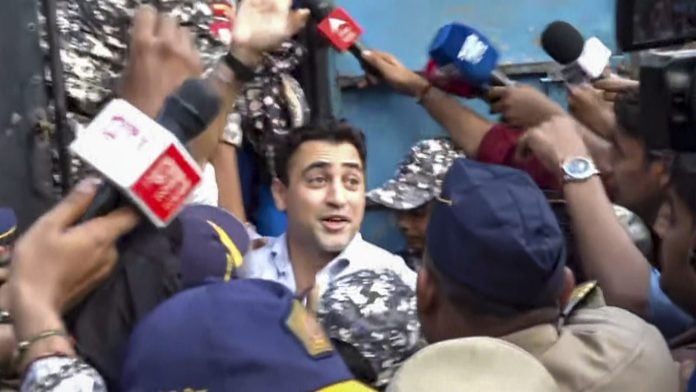 Mumbai Police have issued a notice to Bollywood actor Imran Khan, an American national, directing him to leave India by 28 October for allegedly violating provisions of the Immigration and Foreigners Act, officials said on Thursday, Oct. 15, 2026. In this file visual, Imran Khan during a protest over Chief Election Commissioner Gyanesh Kumars resignation, in Mumbai, Oct. 10, 2026. (PTI Photo)