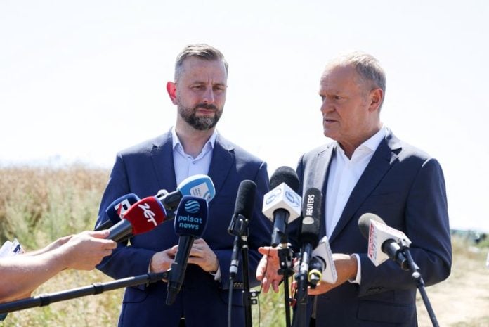 Polish police detain man over threat to PM and defence minister