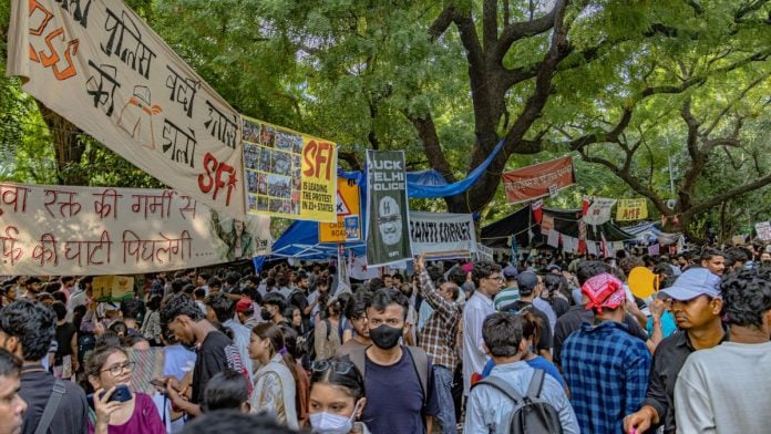 Some Gen Zs seemed more interested in making reels and documenting themselves at protest sites | Shantum Singh | Pexels