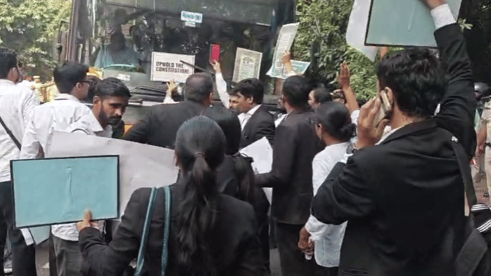 After the protesting lawyers' detention, the Supreme Court Bar Association subsequently urged the Chief Justice of India to intervene | Samridhi Tewari/ThePrint